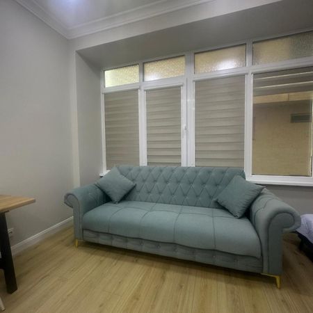 Comfortable Apartment In Central Of Almaty Eksteriør billede