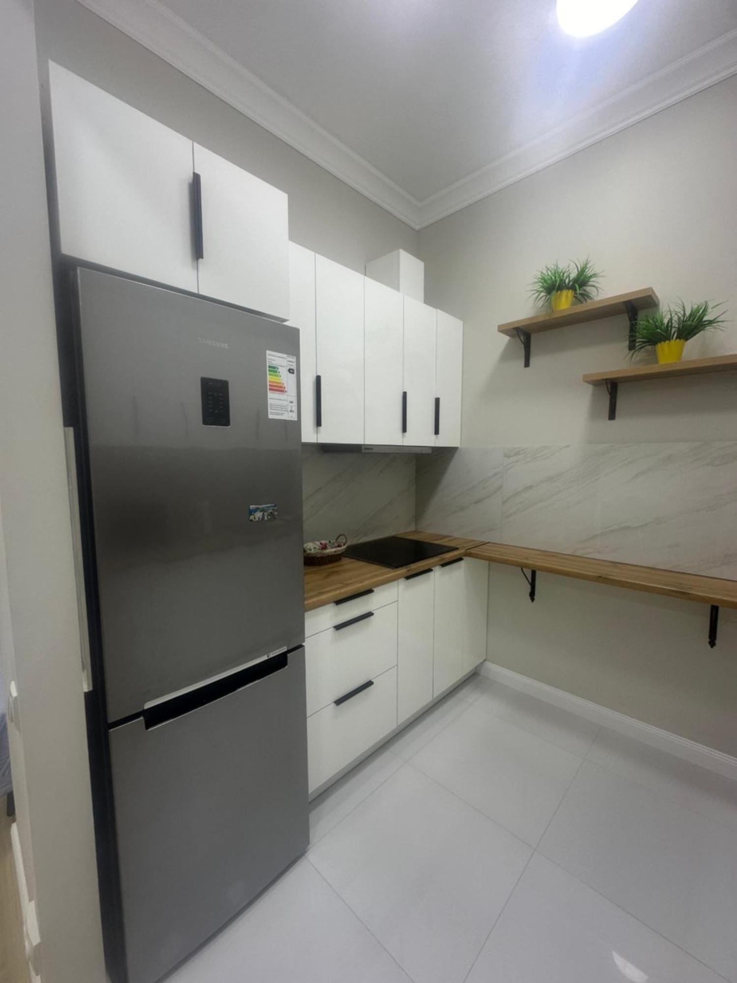 Comfortable Apartment In Central Of Almaty Eksteriør billede
