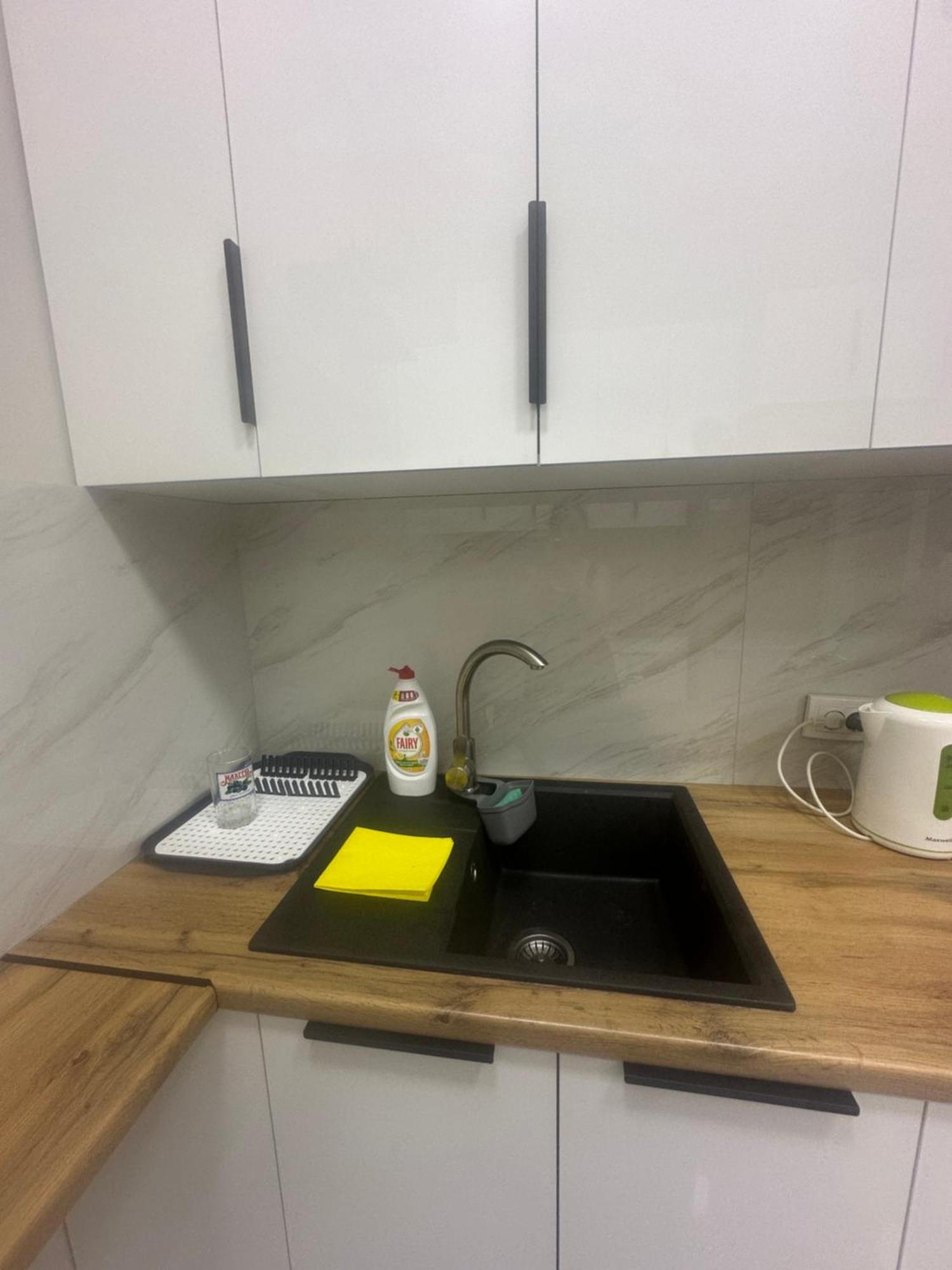 Comfortable Apartment In Central Of Almaty Eksteriør billede